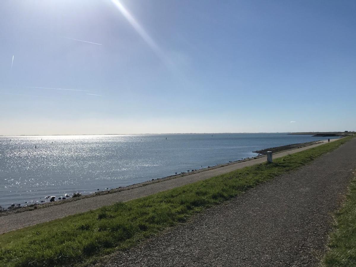 Bungalow Aan De Thoolse Kust Poortvliet Экстерьер фото